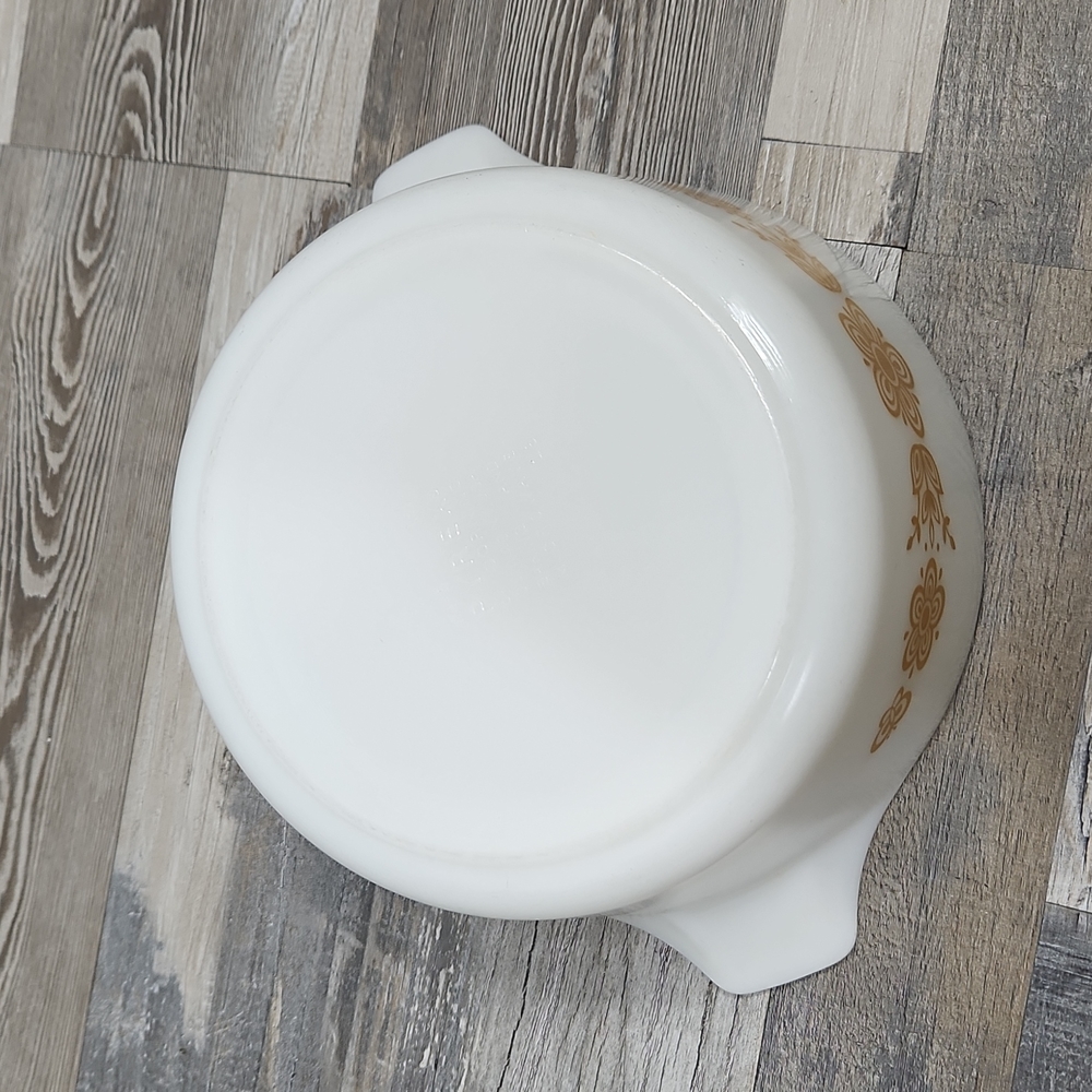 Vintage Pyrex Butterfly Gold Round Casserole Dish with Lid - Picture 8 of 11